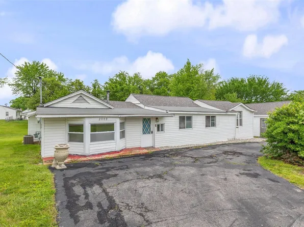2009 Gravois Rd, High Ridge, MO 63049