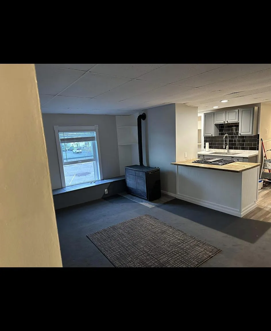 1619 S Park Ave — Photo 4