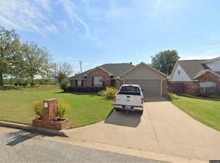 5708 Chapen Dr, Fort Smith, AR 72916