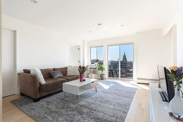 Sold by Brooklyn Bridge | media 1