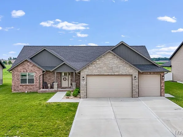 413 Rumsfeld, Troy, IL 62294