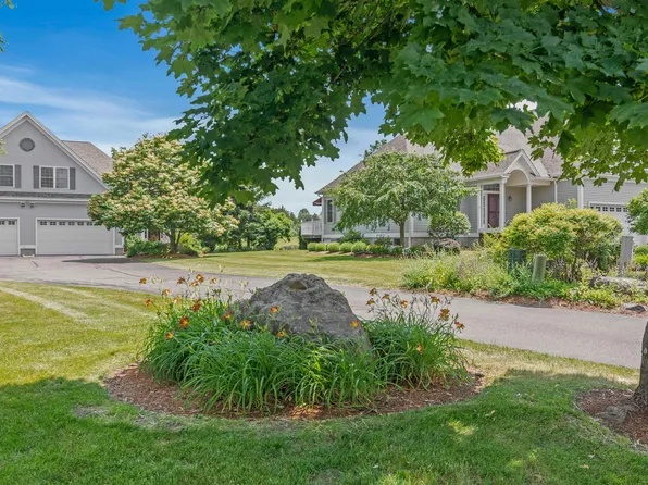 47 Economou Farm Road, South Burlington, VT 05403