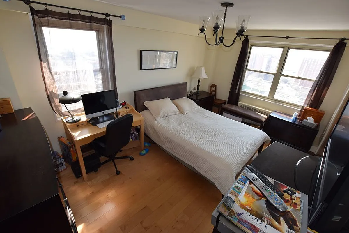 floor plan 16