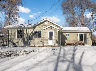 4612 Walnut St, Maple Plain, MN 55359