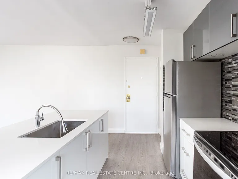 5 Hill Heights Rd #507 — Photo 4