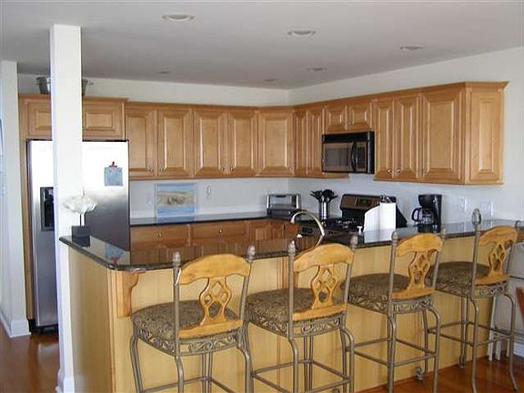 5th image of 35 52nd St #W