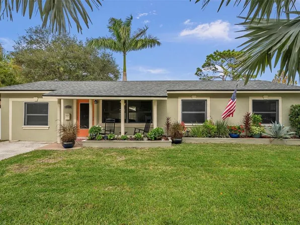 659 Cedarwood St N, Saint Petersburg, FL 33703