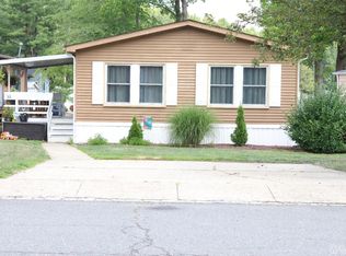 33 Deerbrook Blvd, North Brunswick, NJ 08902