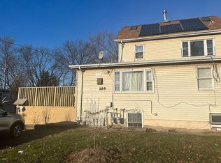 289 Home St, Teaneck, NJ 07666