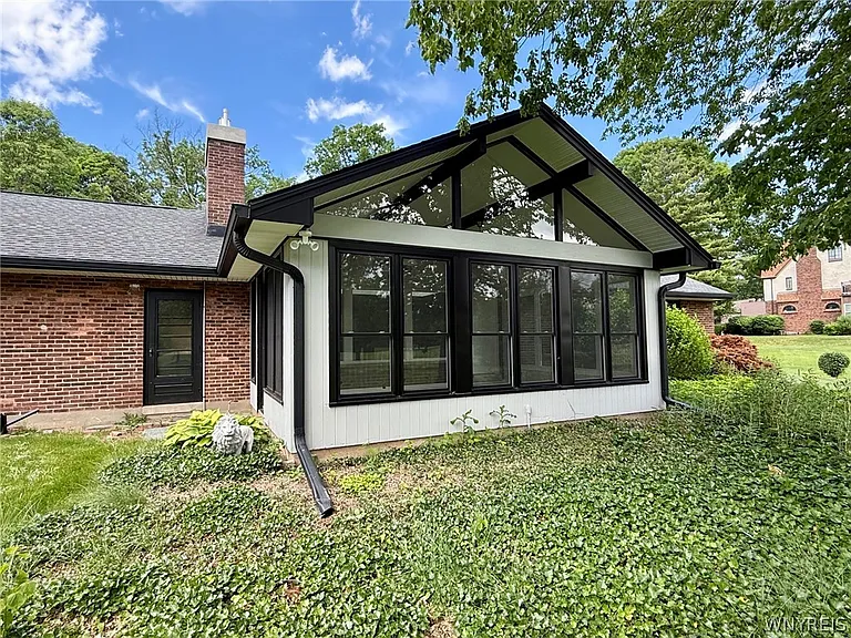 5125 Forest Rd — Photo 8