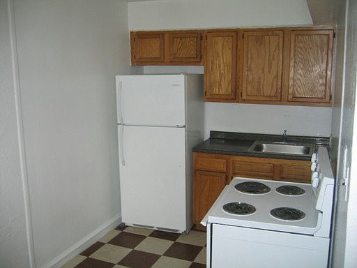 5th image of 3901 Roosevelt Blvd APT 5B