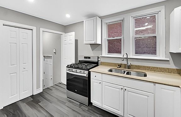 5th image of 8900 S Dauphin Ave #2