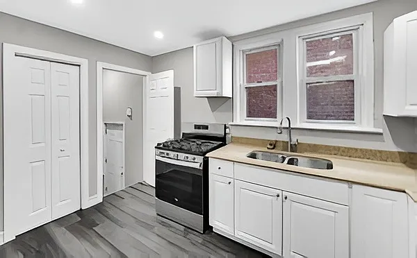 8900 S Dauphin Ave #2 — Photo 5
