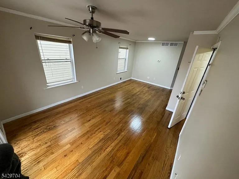 821 Anna St — Photo 11