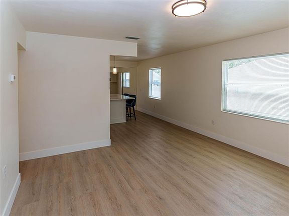 4th image of 6252 Missouri Ave