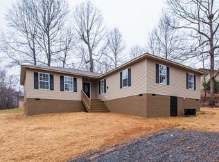 721 2nd St SW, Conover, NC 28613