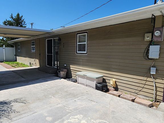 3rd image of 121 N Elder Avenue