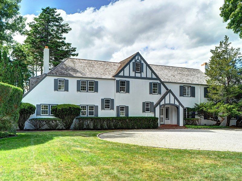 23 Hedges Ln, East Hampton, NY 11937 Zillow