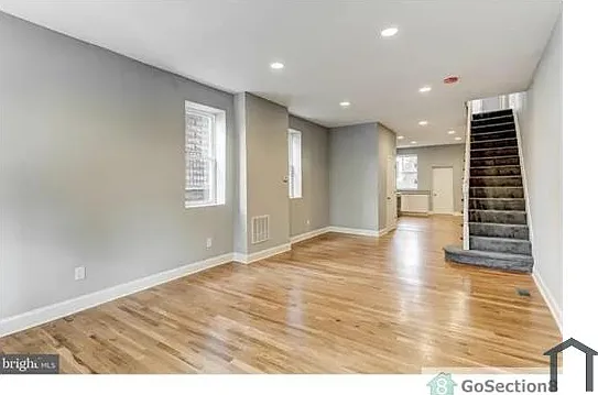 4 bed, $2,000 — Photo 2