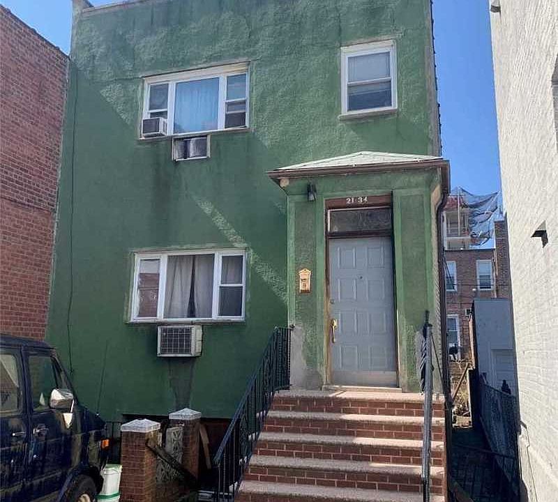 1st image of 2134 33rd St