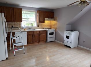 391 Blue Point Rd, Farmingville, NY 11738