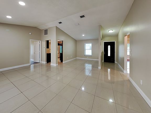 4th image of 4198 NW 6th Ct