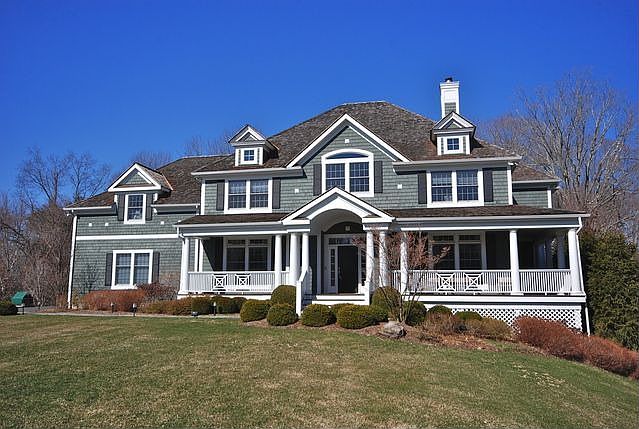 1st image of 6 Old Katonah Dr