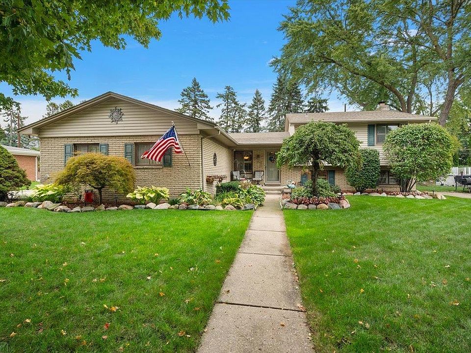 35772 Hilton Dr, photo 5