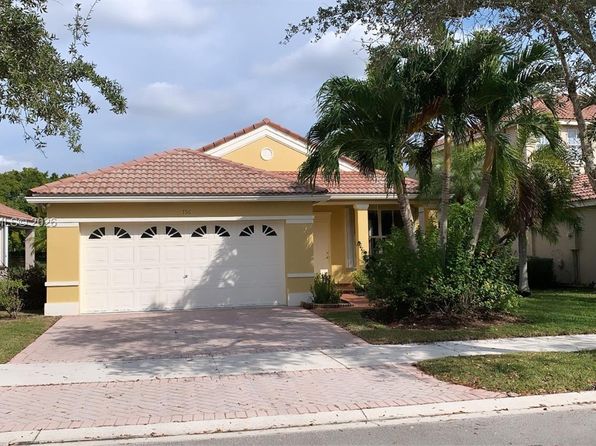 756 Sand Creek Cir