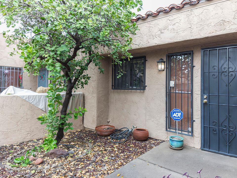 1st image of 2949 E Winterhaven Dr