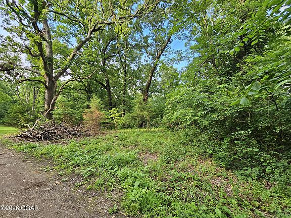 2nd image of Jesse James Rd