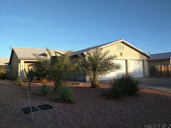 3rd image of 4420 S Caitlan Ave