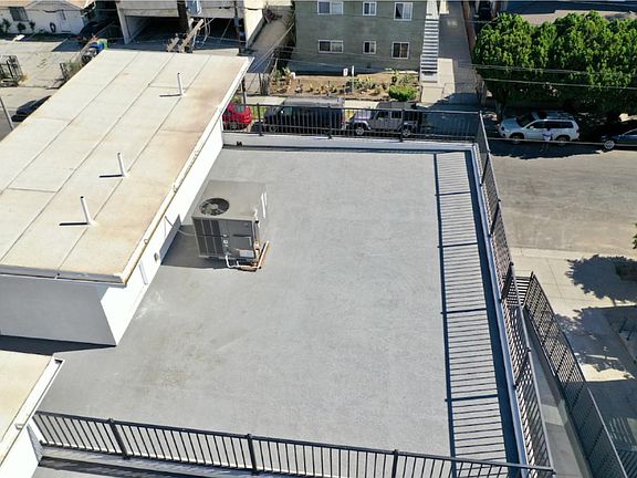 3rd image of 241 Rosemont Ave