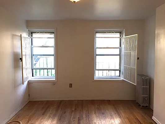 Rented by Friedman Roth Realty | media 29