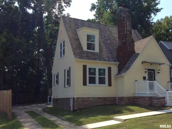 621 Salem Rd, Mount Vernon, IL 62864