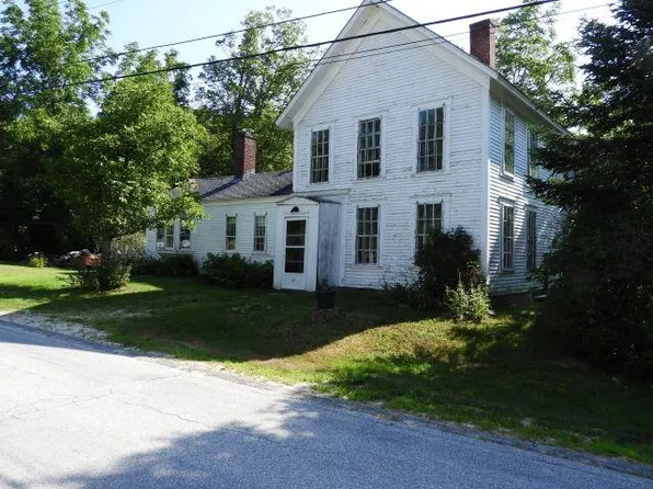 571 Center Road, Hillsborough, NH 03244