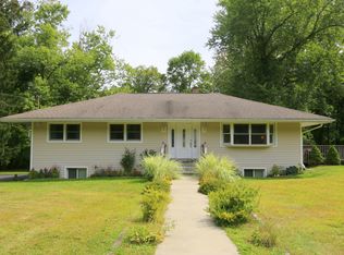 2218 Greenwood St, Yorktown Heights, NY 10598