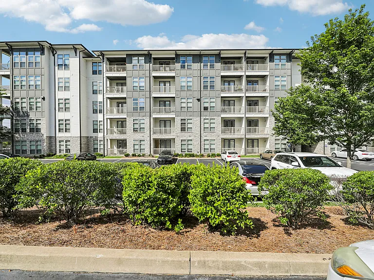 The Residence at Old Hickory Lake — Photo 105