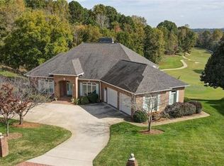 416 Maymont Dr, Cramerton, NC 28032