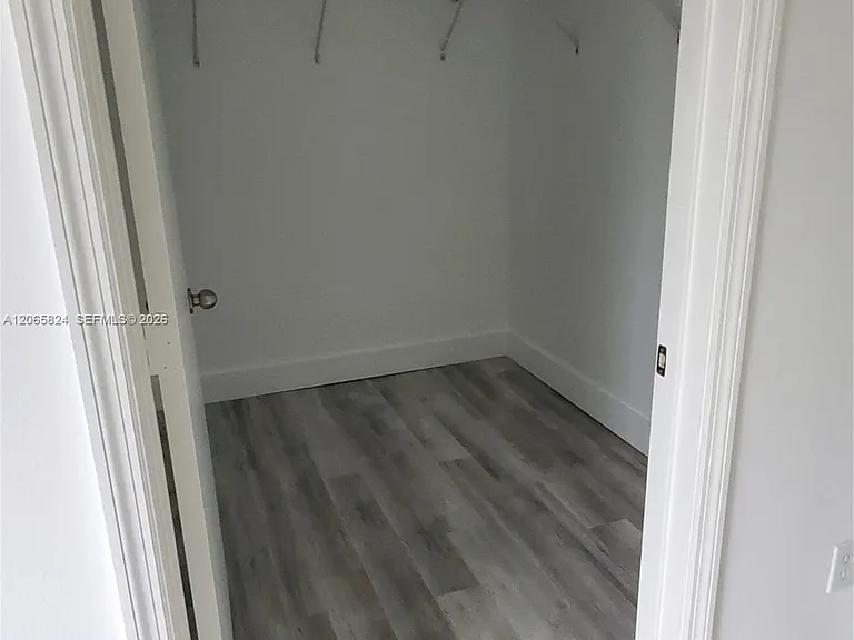 9909 Westwood Dr #121 — Photo 13