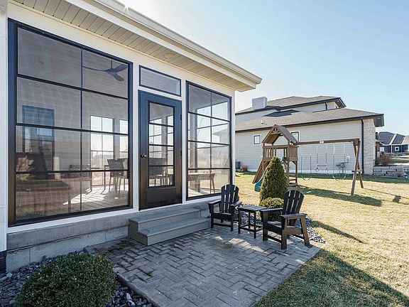 4th image of 4872 Augusta Drive