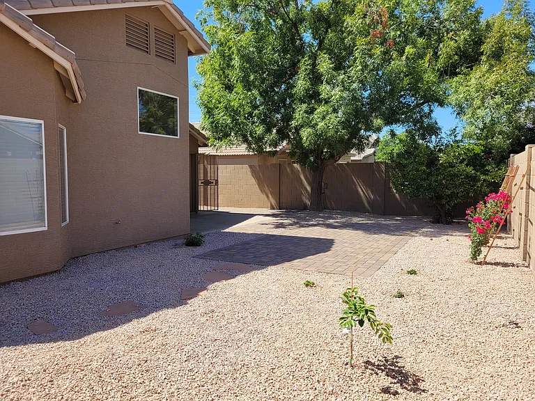 3950 E Campbell Ave — Photo 17