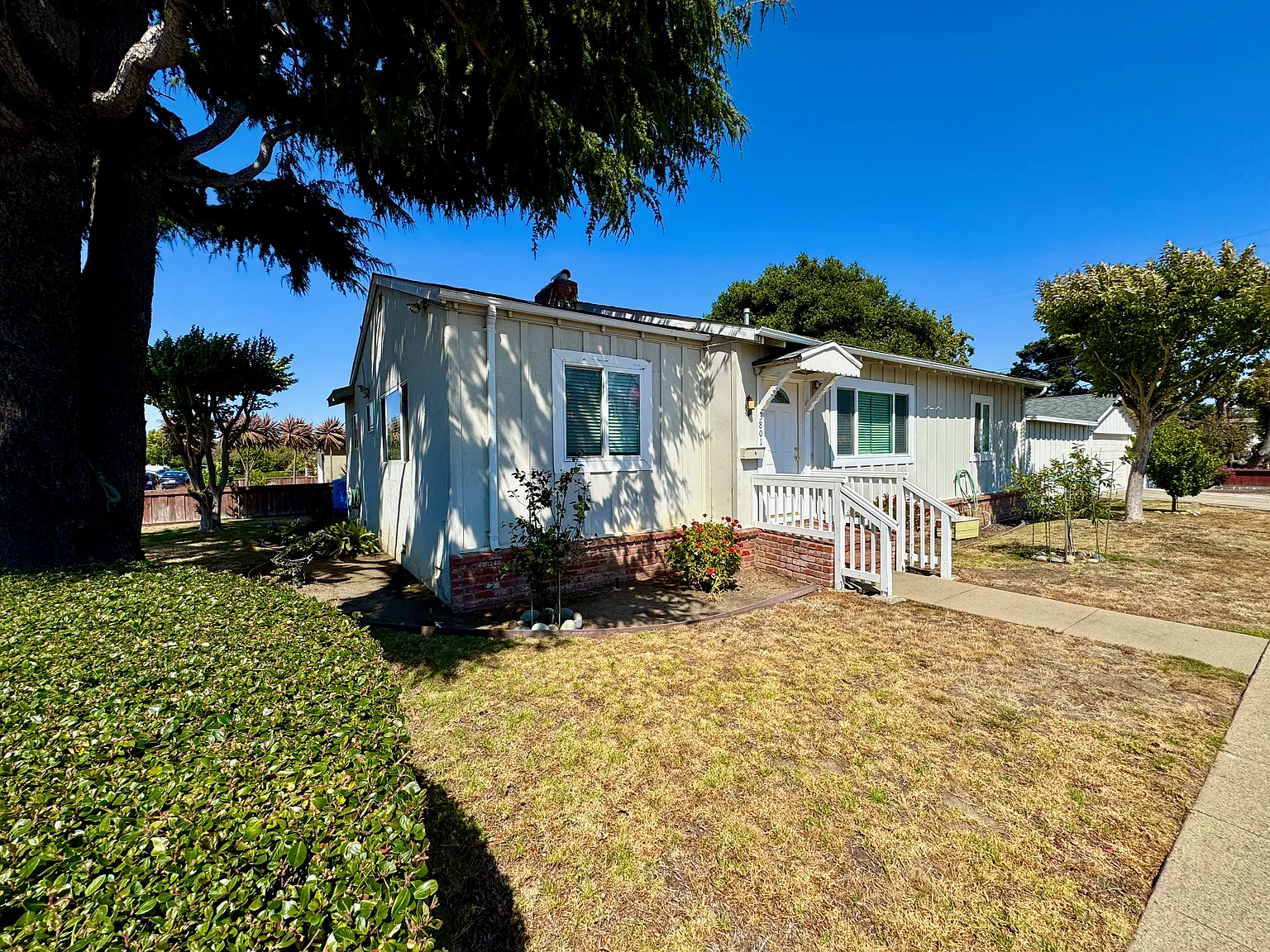 3 bed, 1523 sqft, $5,000 — Photo 1