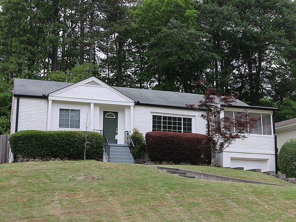 2nd image of 1216 Carol Ln NE