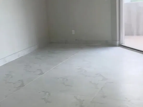 1750 W 46th St APT 413, Hialeah, FL 33012