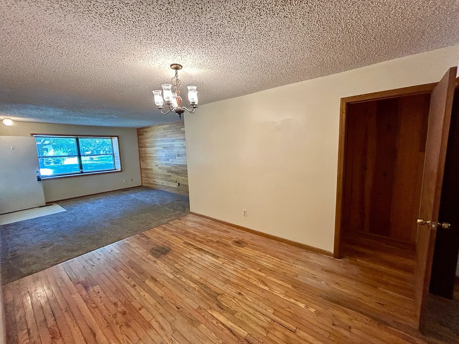 723 Locust Street - 1 — Photo 3