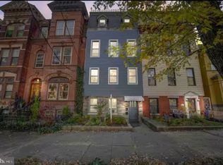 19 Bentley Ave FLOOR 3, Jersey City, NJ 07304