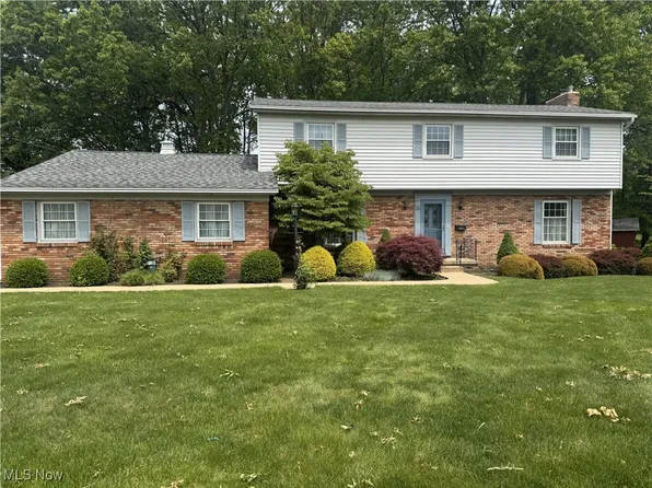 783 E Ford Ave, Barberton, OH 44203