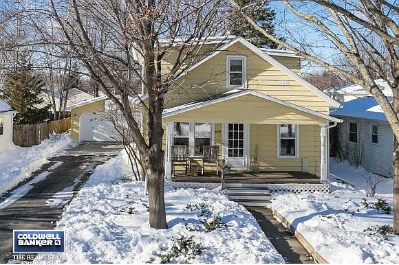 Welcome to 2225 N Appleton!