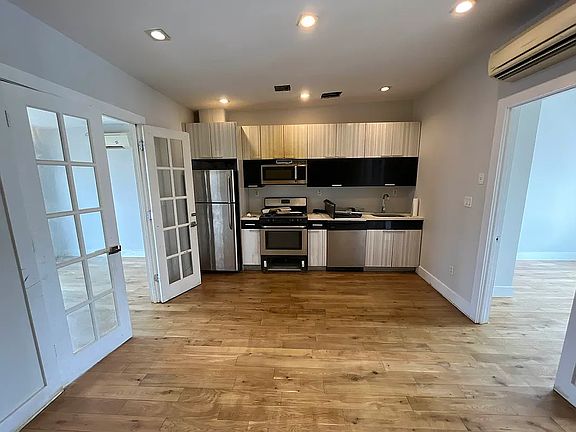 2nd image of 441 Harman St #3